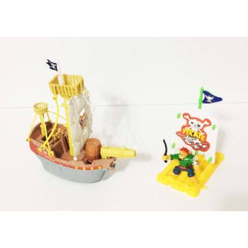 Kalózhajó Tutajjal