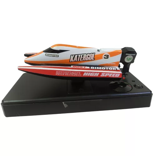 R/C Versenyhajó Seawing