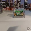 Fém motor dobozban