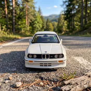 Fém BMW  hang + fény  20 cm
