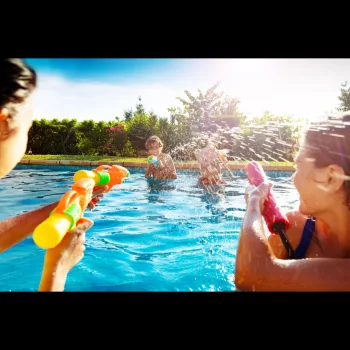 Vízipisztoly és vízibomba